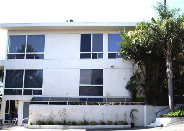 Holiday House