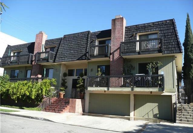 West Knoll Townhomes