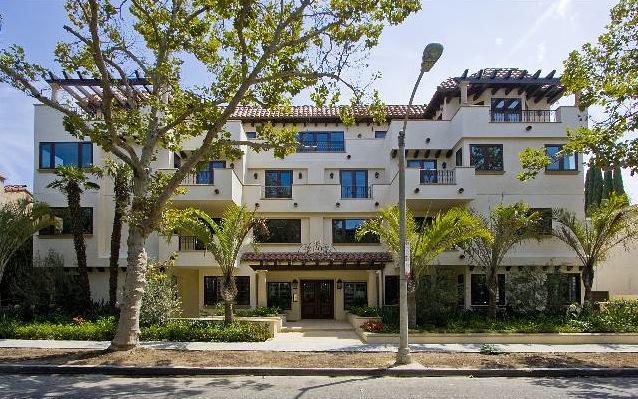 Oakhurst Court