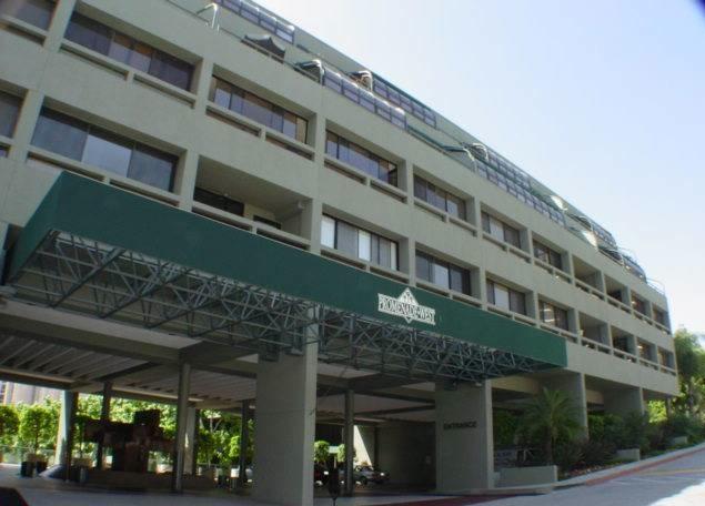Promenade West