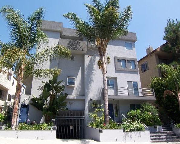 1222 N Kings