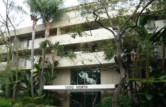 1200 N. Flores