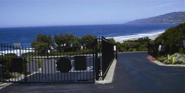 Point Dume Club