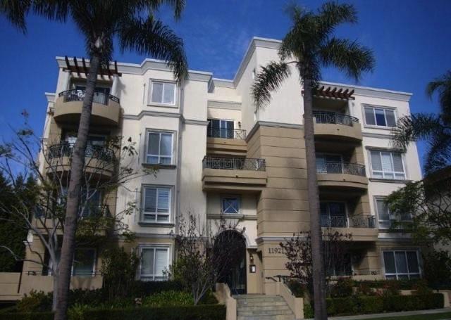 Dorothy Court