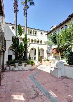 Villa d Este Playa Vista